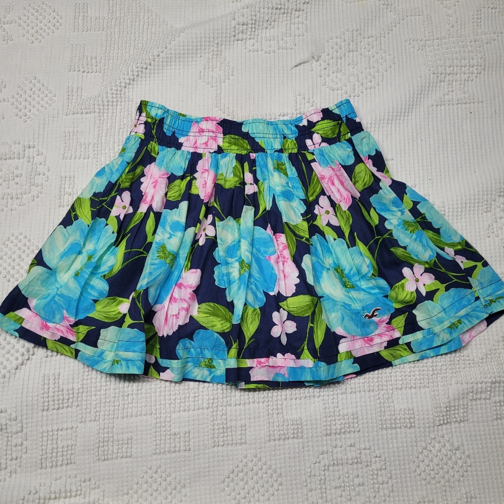 Hollister Blue Pink Green Mini Skirt, Size Medium, M, Elastic Waist, 100% Cotton